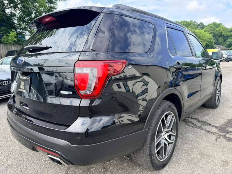 2017 Ford Explorer Sport