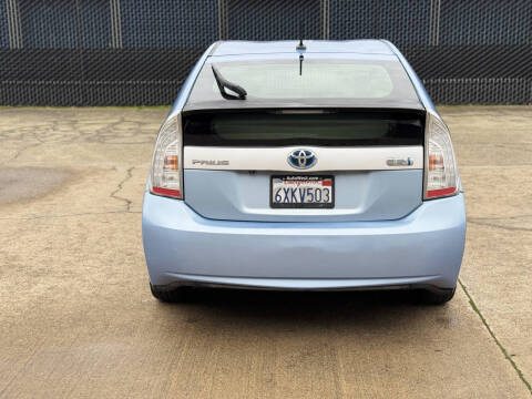 2012 Toyota Prius Plug-in Hybrid