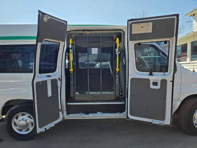 2012 Ford E-Series E-350 SD