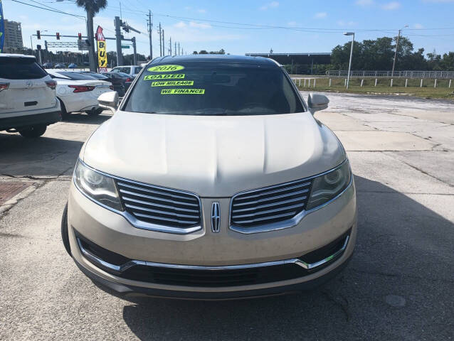 2016 Lincoln MKX for sale at Auto Outlet Of Manatee in Palmetto, FL