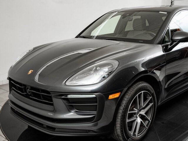 2025 Porsche Macan