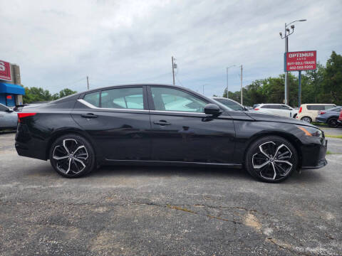 2023 Nissan Altima 2.5 SR