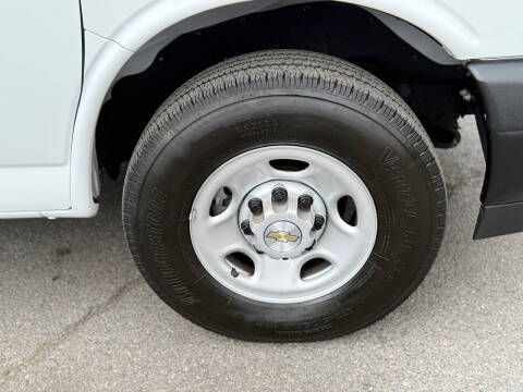 2022 Chevrolet Express 2500