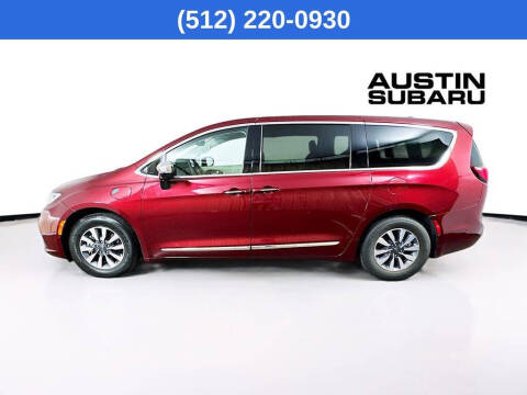 2023 Chrysler Pacifica Plug-In Hybrid Limited