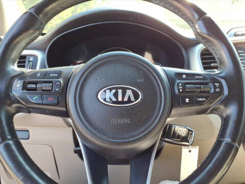 2017 Kia Sorento LX