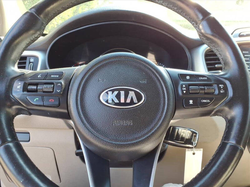 2017 Kia Sorento LX