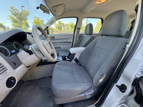 2009 Ford Escape XLS