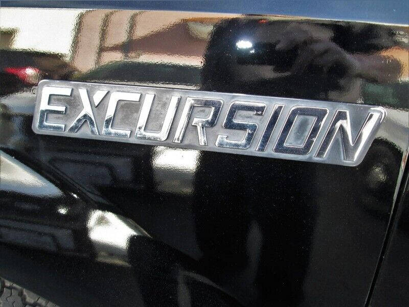 2000 Ford Excursion XLT
