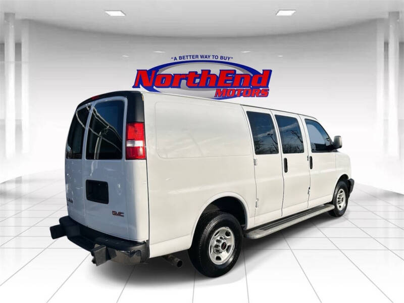 2024 GMC Savana 2500