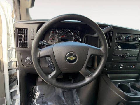 2024 Chevrolet Express 2500