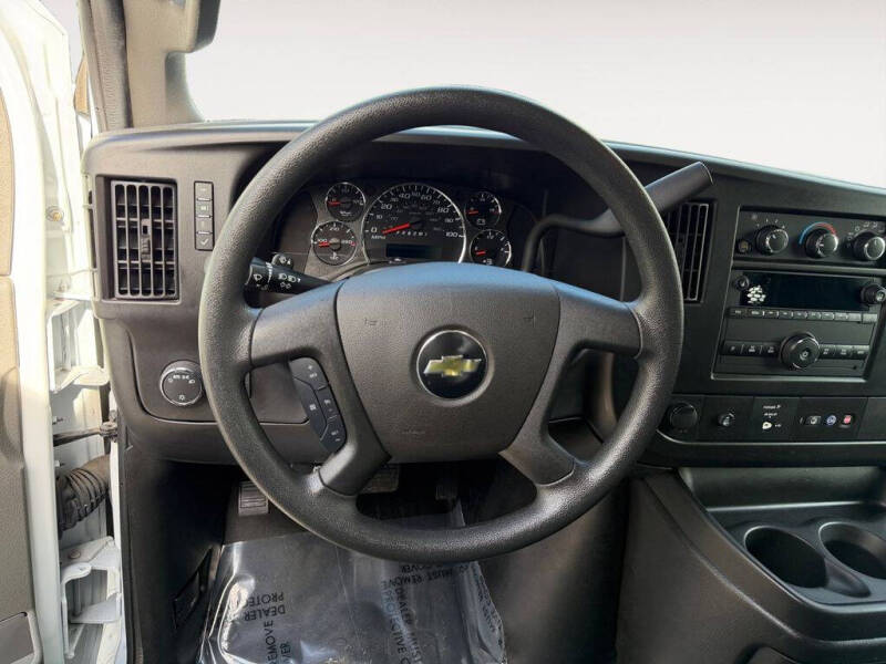 2024 Chevrolet Express 2500