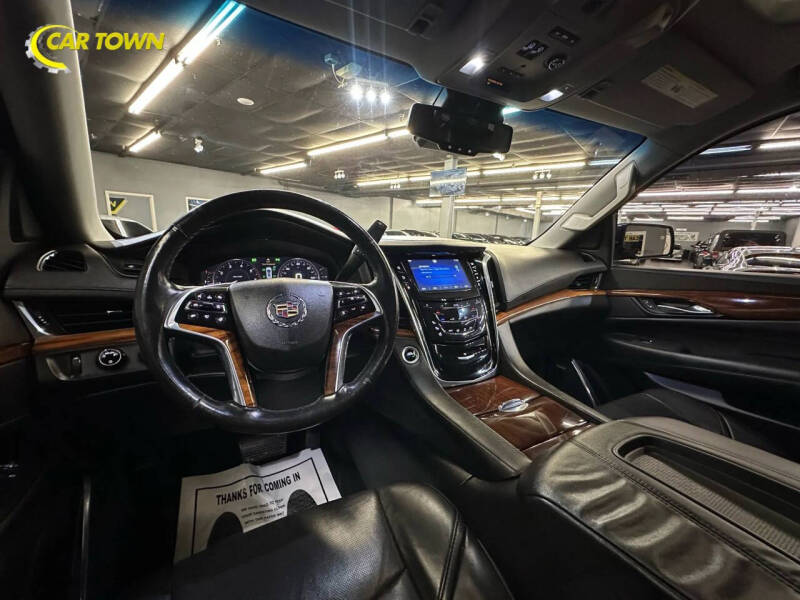 2015 Cadillac Escalade ESV Luxury
