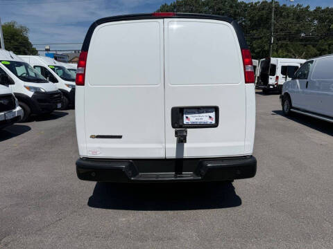 2020 Chevrolet Express 3500