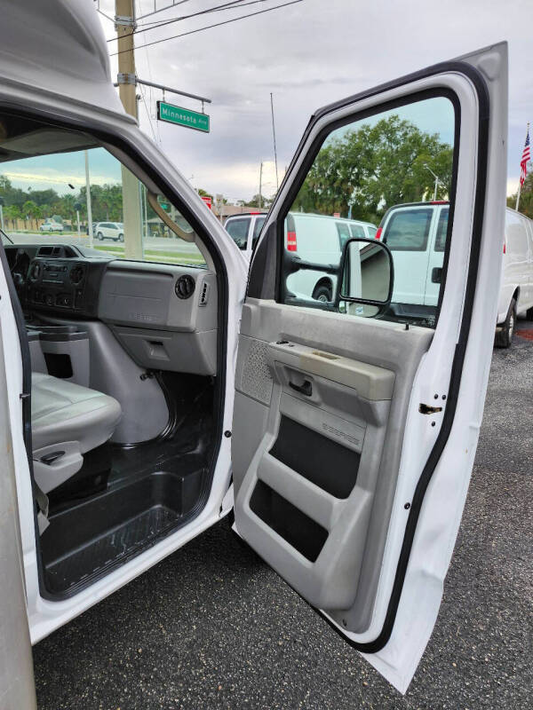 2018 Ford E-Series E-350 SD