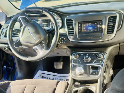 2015 Chrysler 200 Limited