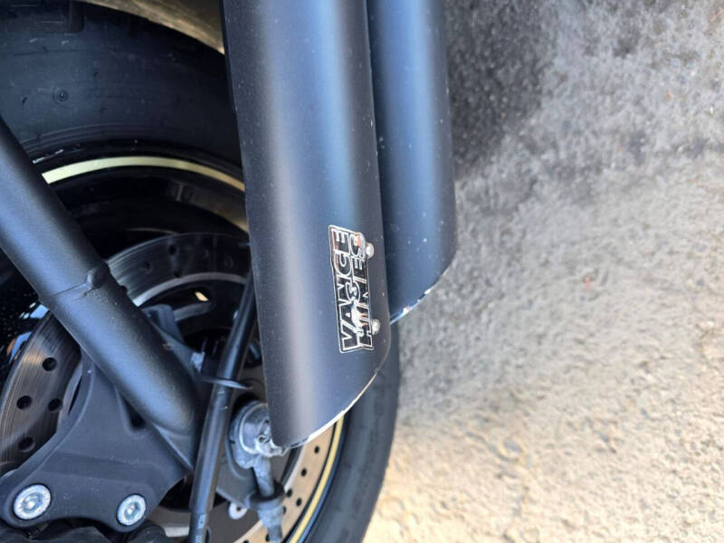 2020 Kawasaki Vulcan 900 Custom