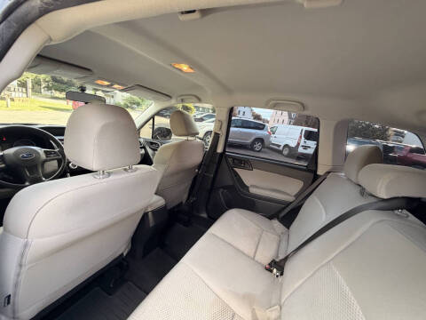 2016 Subaru Forester 2.5i