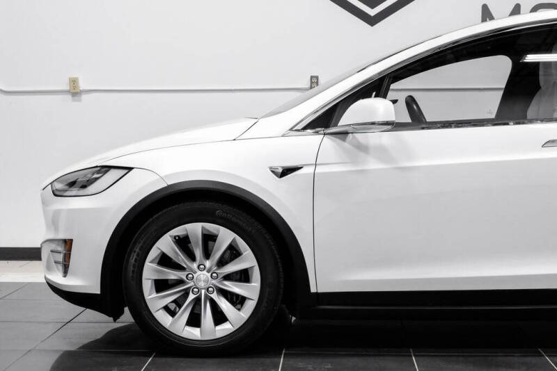 2020 Tesla Model X Long Range