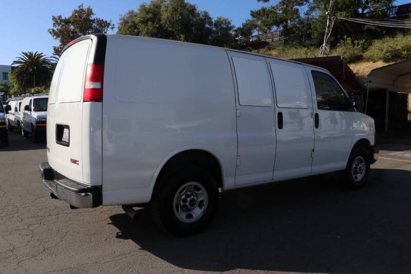 2016 GMC Savana 2500