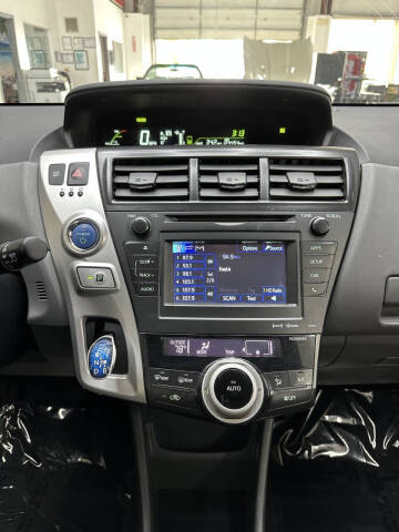 2012 Toyota Prius v
