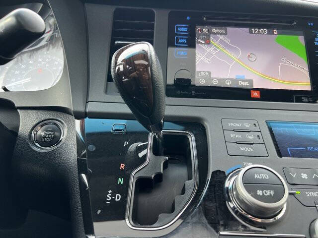 2015 Toyota Sienna