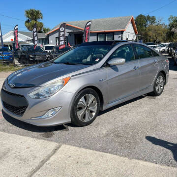 2014 Hyundai Sonata Hybrid for sale at AUTOBAHN MOTORSPORTS INC in Orlando FL