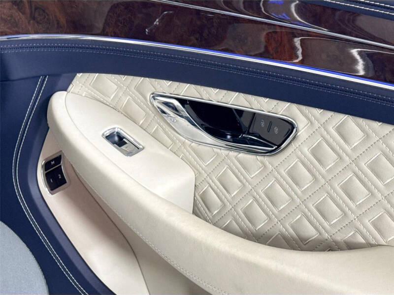 2020 Bentley Continental GTC V8