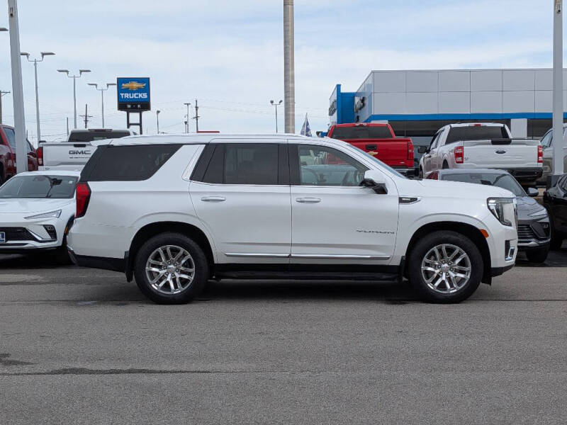 2022 GMC Yukon SLT