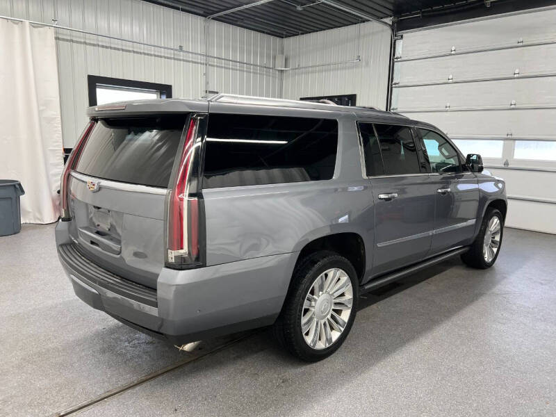 2018 Cadillac Escalade ESV Platinum