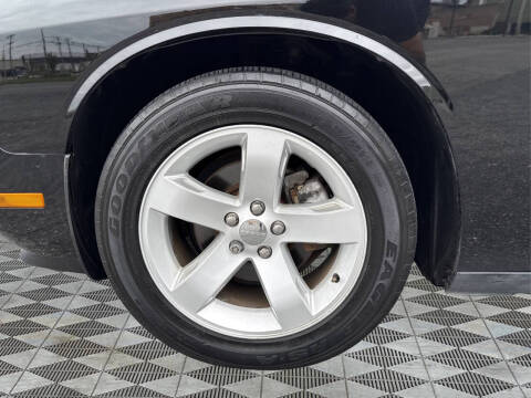 2012 Dodge Challenger SXT Plus