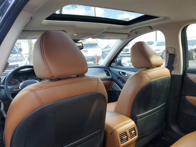 2024 Infiniti Q50 Luxe