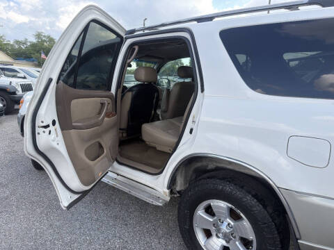 2003 Toyota Sequoia SR5