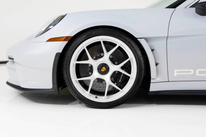 2024 Porsche 911 S/T