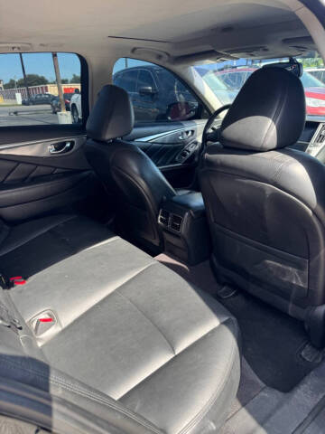 2015 Infiniti Q50