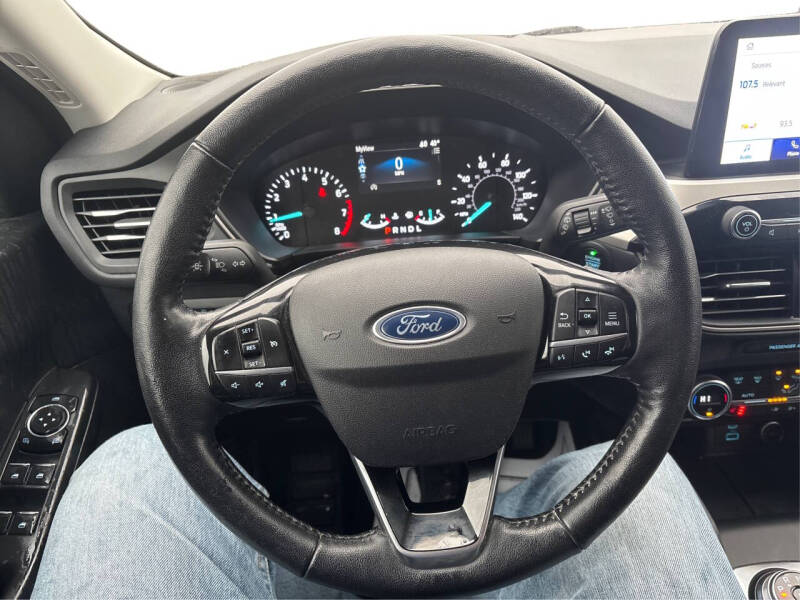 2021 Ford Escape SEL