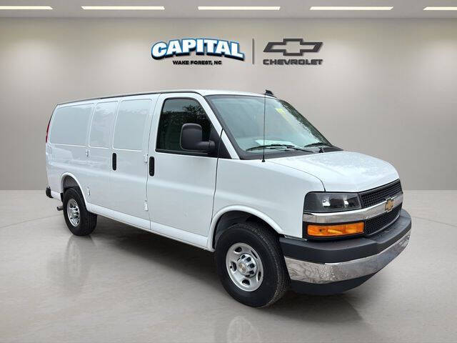 2025 Chevrolet Express 2500