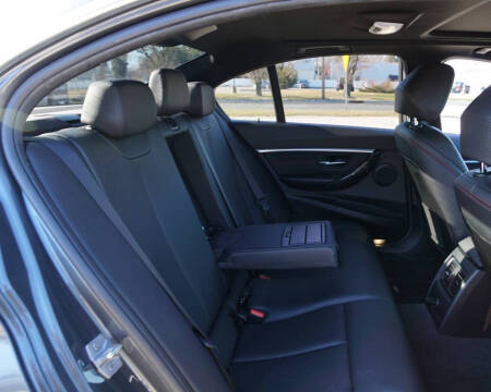 2018 BMW 3 Series 330i xDrive