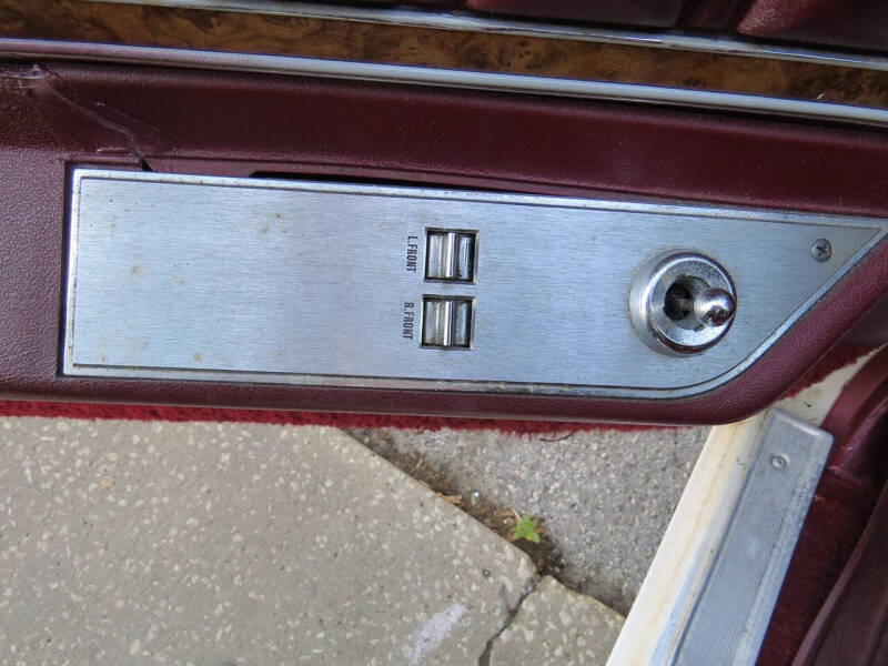 1977 Ford Thunderbird