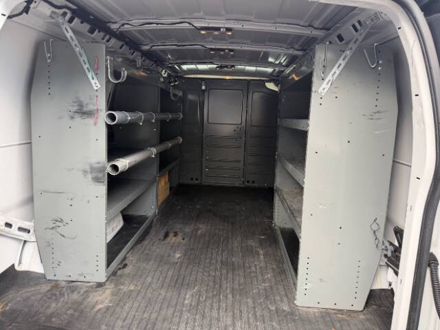 2022 GMC Savana 2500