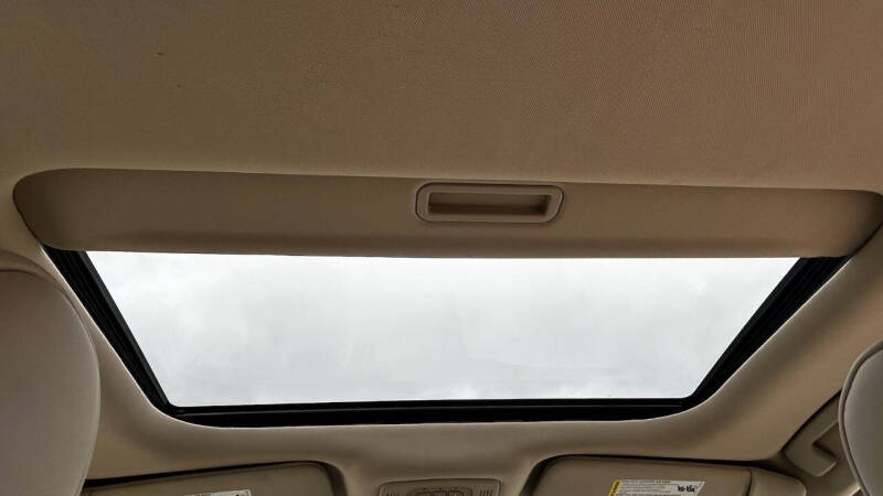 2011 Cadillac DTS Premium Collection
