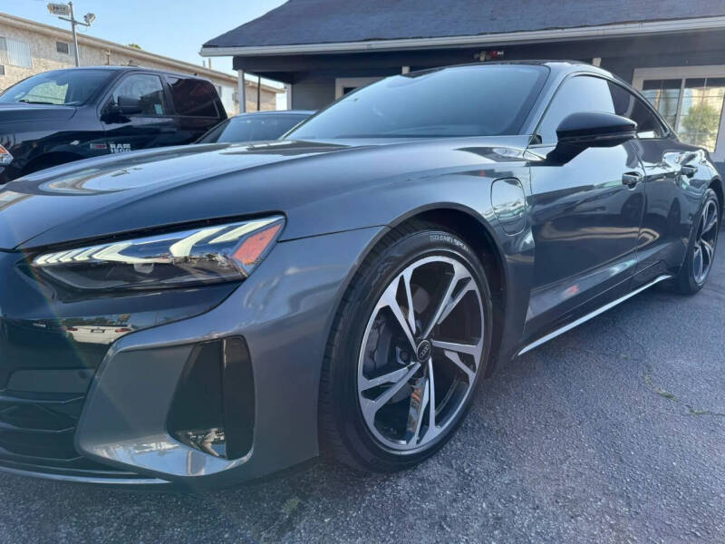 2024 Audi e-tron GT quattro Premium Plus