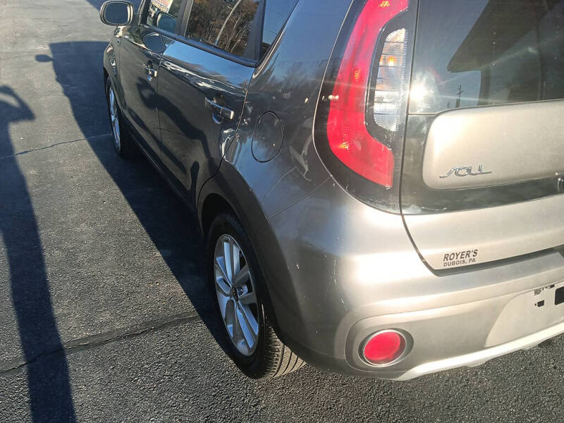 2017 Kia Soul +