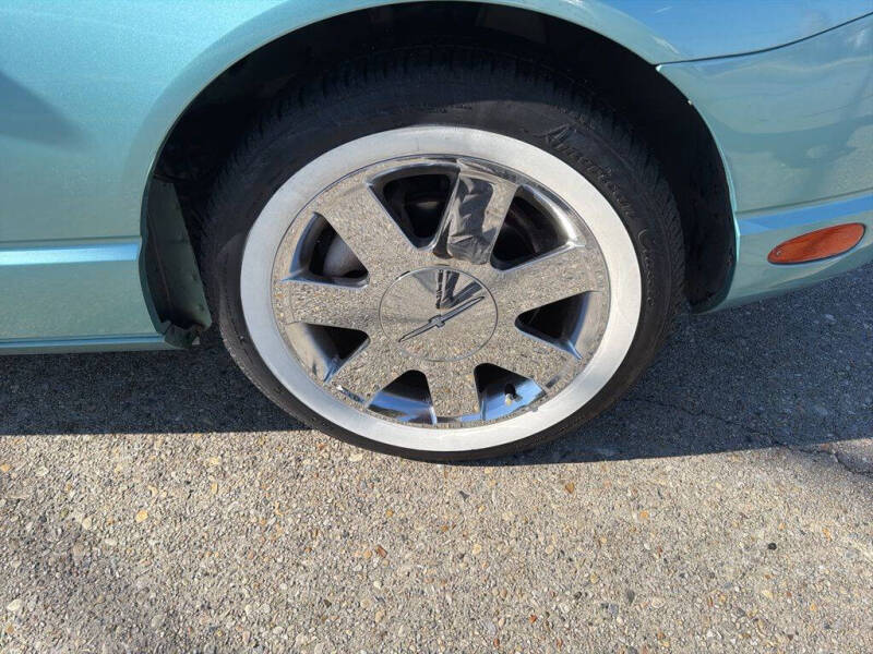 2002 Ford Thunderbird Deluxe