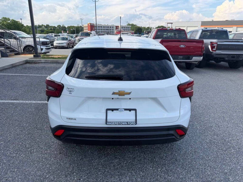 2024 Chevrolet Trax LS