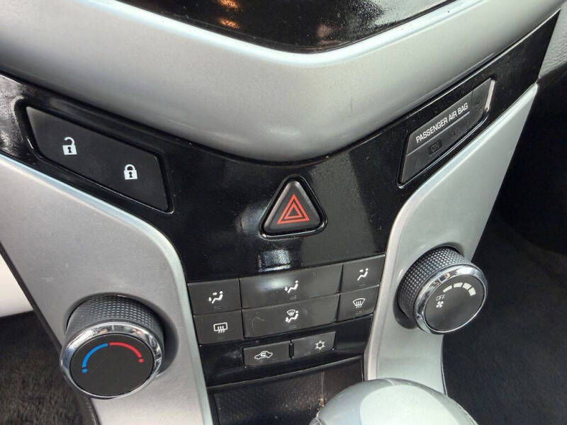 2011 Chevrolet Cruze LS