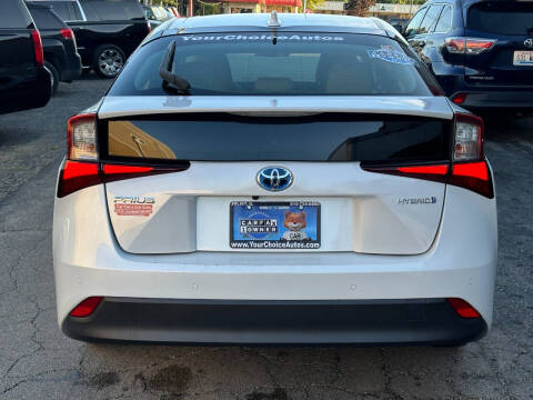 2021 Toyota Prius LE