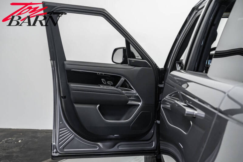 2023 Land Rover Range Rover P400 SE