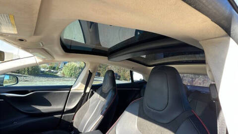 2013 Tesla Model S Performance