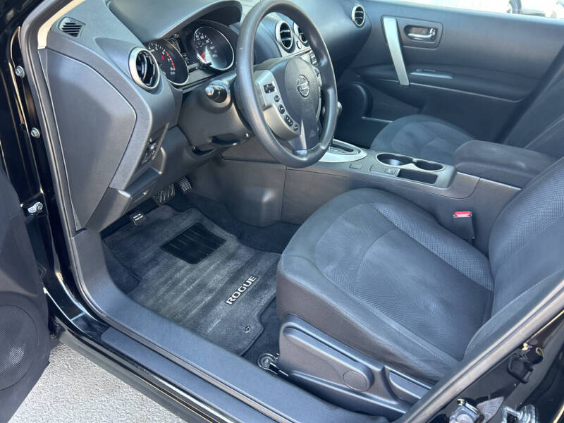 2013 Nissan Rogue SV