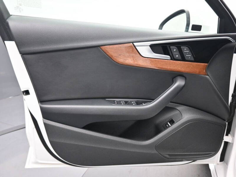 2022 Audi A4 quattro Premium 40 TFSI